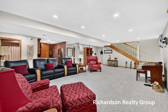 18657 Sioux Drive, Spring Lake, MI 49456