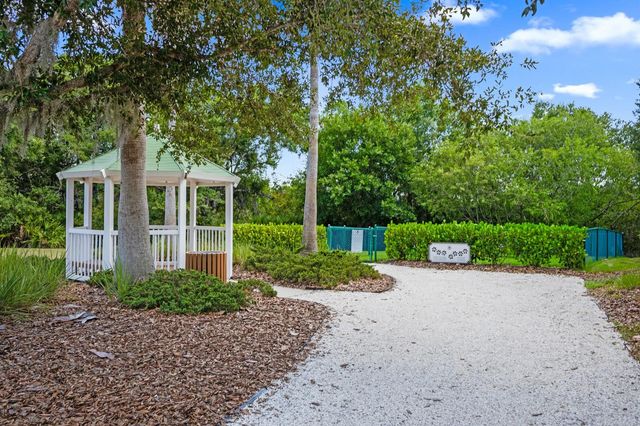 14335 STIRLING DRIVE, Lakewood Ranch, FL 34202