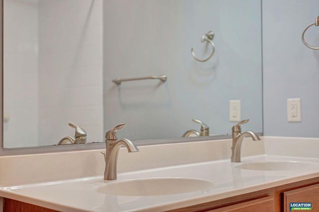 20216 N Shore Drive, Eagle, NE 68430