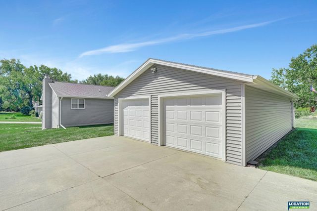 20216 N Shore Drive, Eagle, NE 68430