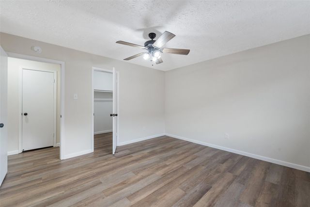 2792 Forest Point Drive, League City, TX 77573