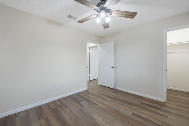 2792 Forest Point Drive, League City, TX 77573