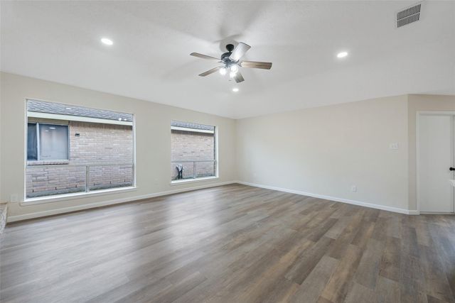 2792 Forest Point Drive, League City, TX 77573