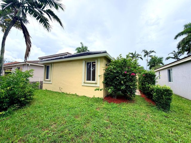 673 CONSERVATION Drive, Weston, FL 33327