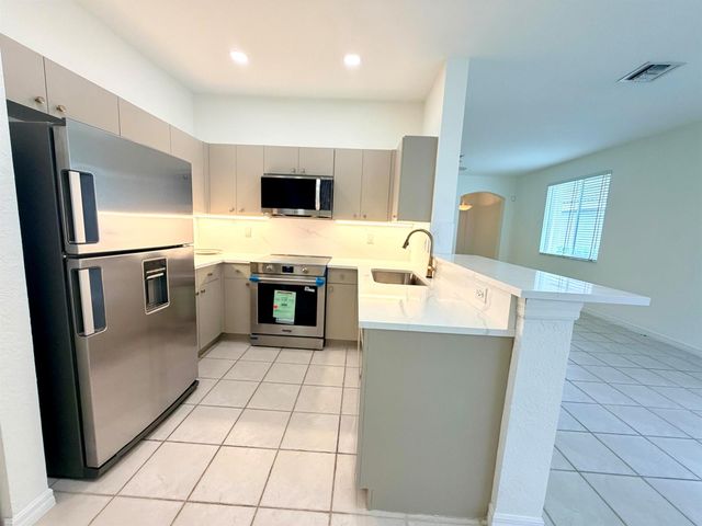673 CONSERVATION Drive, Weston, FL 33327