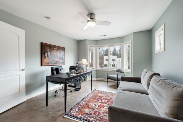 12 S Broadway, Beverly Shores, IN 46301