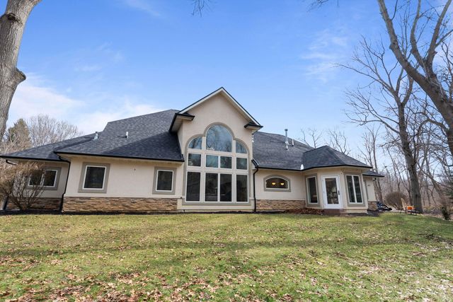 12 S Broadway, Beverly Shores, IN 46301