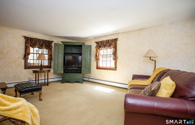 183 Old Canterbury Turnpike, Norwich, CT 06360