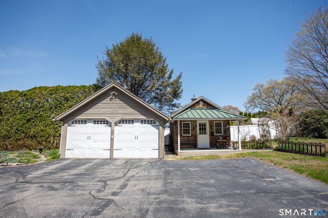 183 Old Canterbury Turnpike, Norwich, CT 06360