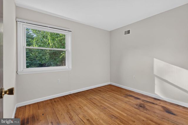 8601 JACKSON AVE, Manassas, VA 20110