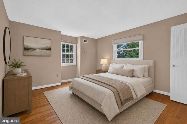 8601 JACKSON AVE, Manassas, VA 20110