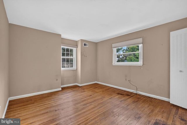 8601 JACKSON AVE, Manassas, VA 20110