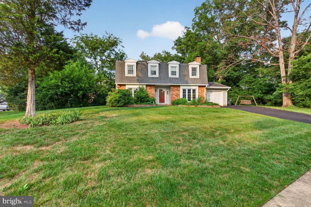 8601 JACKSON AVE, Manassas, VA 20110