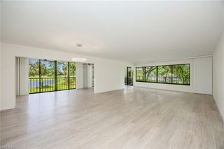 425 Wildwood LN, Naples, FL 34105