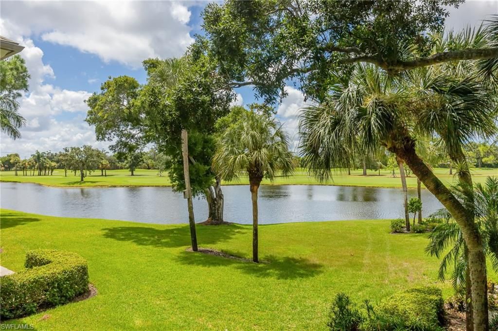425 Wildwood LN, NAPLES, FL 34105 — photo 2