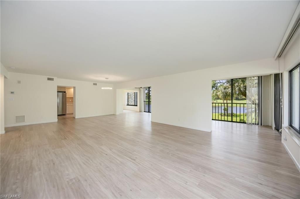 425 Wildwood LN, NAPLES, FL 34105 — photo 3