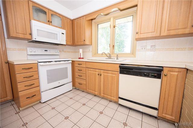 4450 Miller Road, Niagara, NY 14304