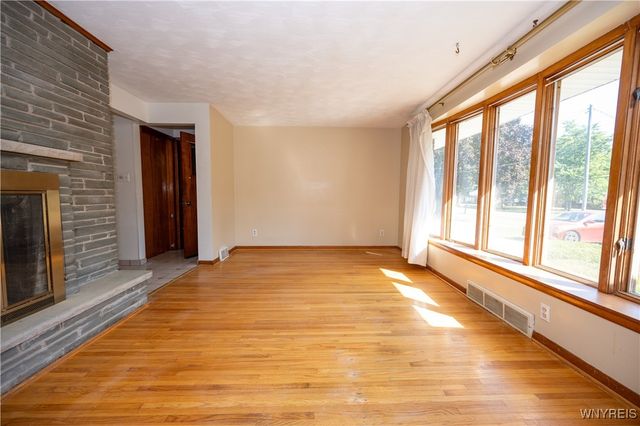 4450 Miller Road, Niagara, NY 14304