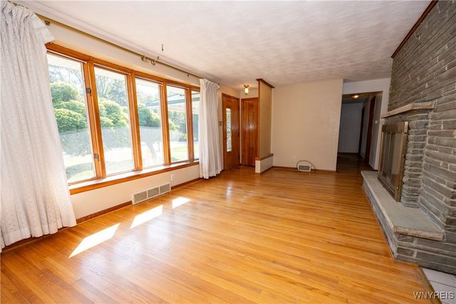 4450 Miller Road, Niagara, NY 14304