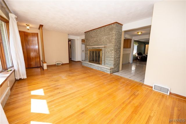 4450 Miller Road, Niagara, NY 14304