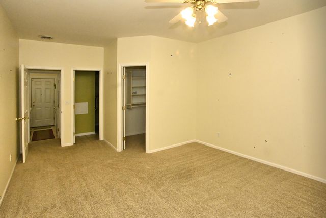 192 Heather Lane, Hobart, IN 46342