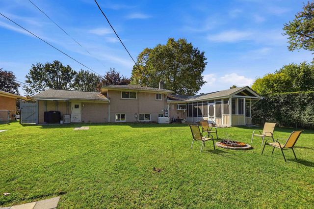 23655 Southland Street, Clinton Twp, MI 48036