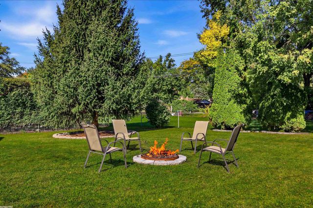 23655 Southland Street, Clinton Twp, MI 48036