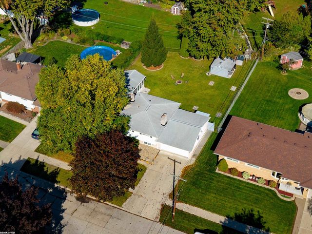 23655 Southland Street, Clinton Twp, MI 48036