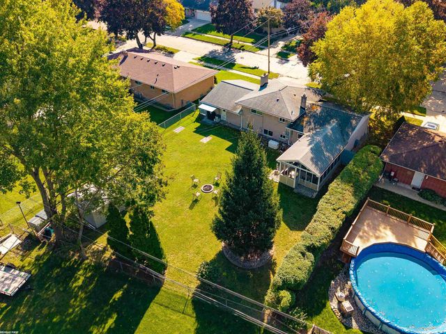 23655 Southland Street, Clinton Twp, MI 48036