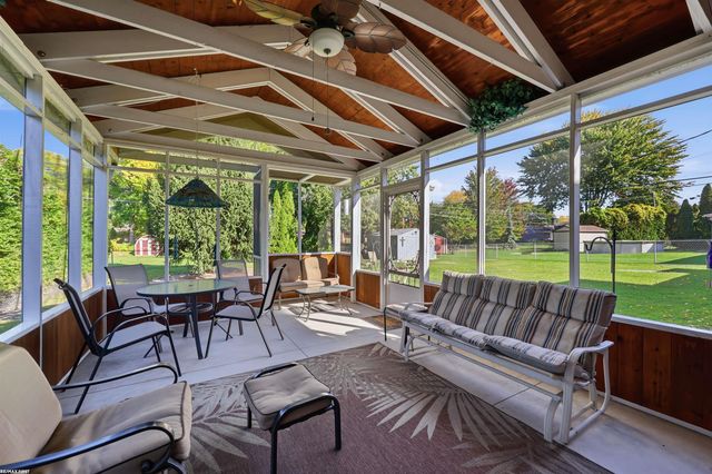 23655 Southland Street, Clinton Twp, MI 48036