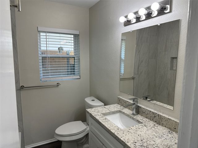 1928 Las Cruces Lane, Dallas, TX 75217