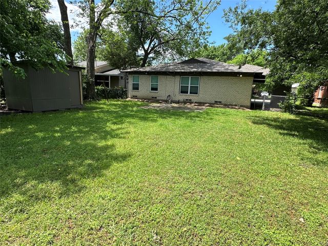 1928 Las Cruces Lane, Dallas, TX 75217
