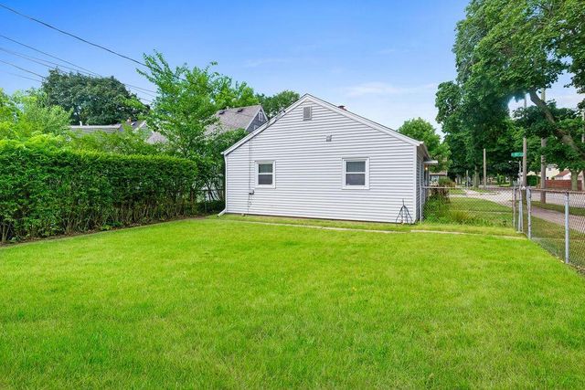 8435 W Concordia AVENUE, Milwaukee, WI 53222