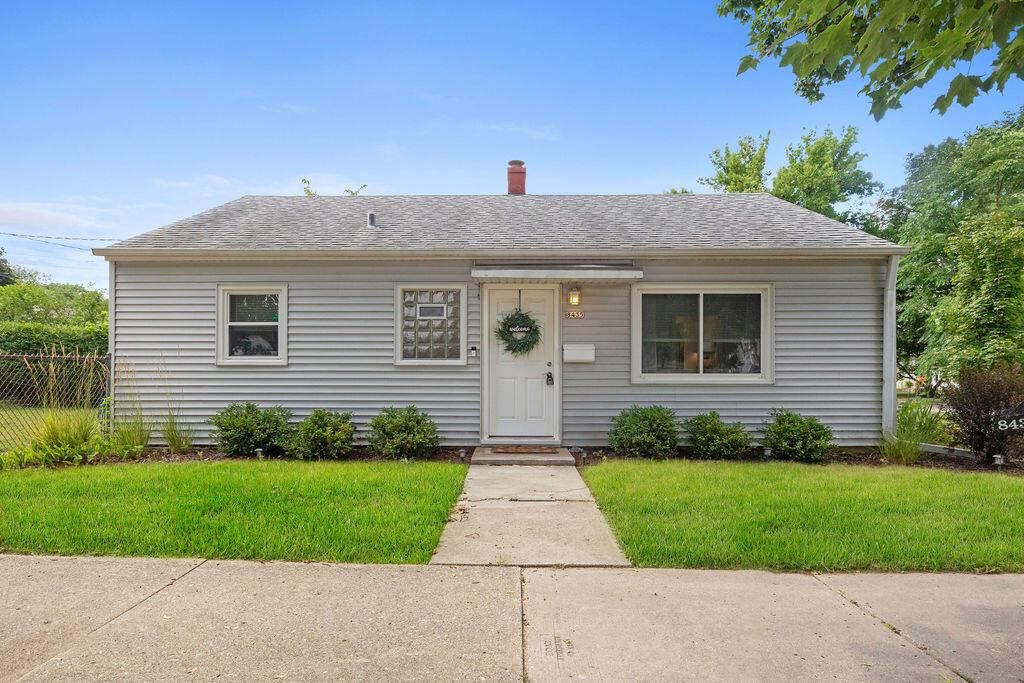 8435 W Concordia AVENUE, Milwaukee, WI 53222