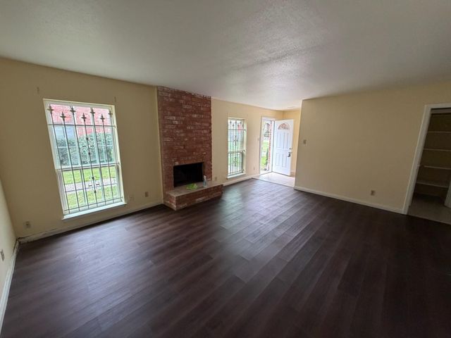 3974 Belle Park Drive 3974, Houston, TX 77072