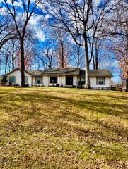 113 Millbrook Rd, Hendersonville, TN 37075