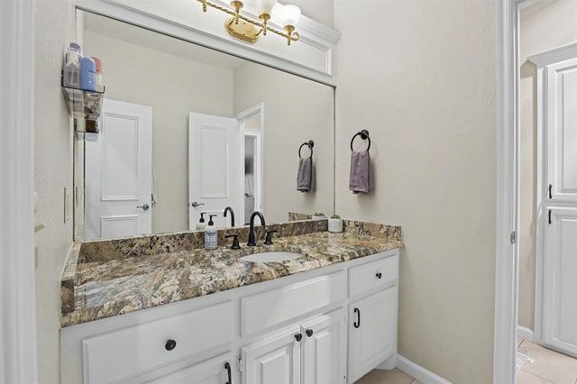 13801 Plantation Way, Edmond, OK 73013