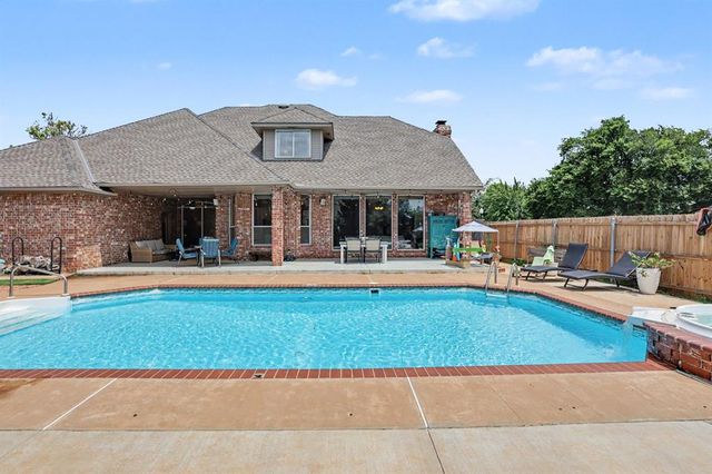 13801 Plantation Way, Edmond, OK 73013
