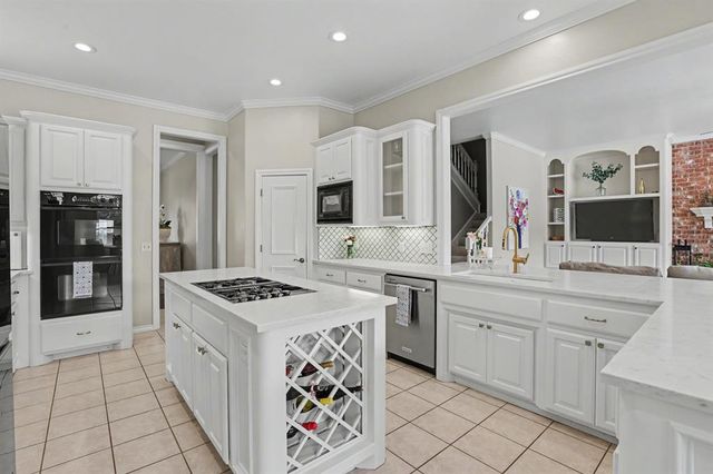 13801 Plantation Way, Edmond, OK 73013