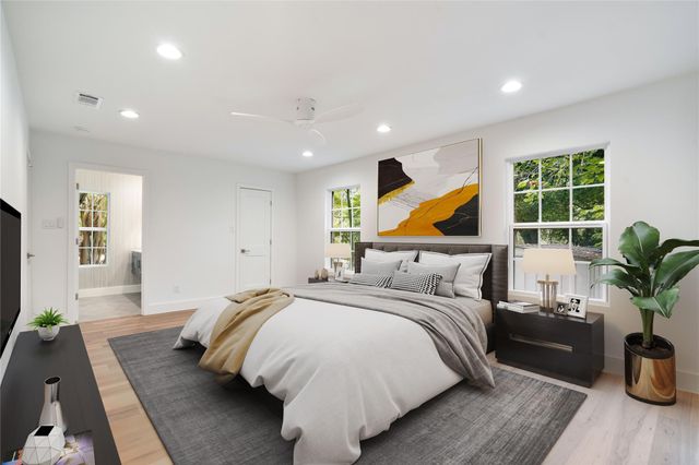 8707 White Cliff DR, Austin, TX 78759