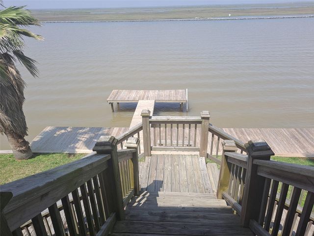 2281 County Road 230, Sargent, TX 77414