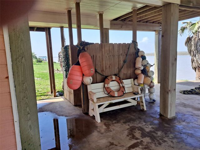 2281 County Road 230, Sargent, TX 77414