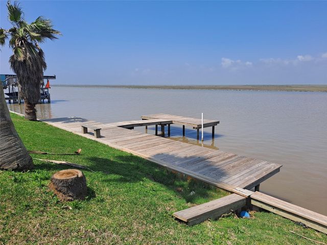 2281 County Road 230, Sargent, TX 77414