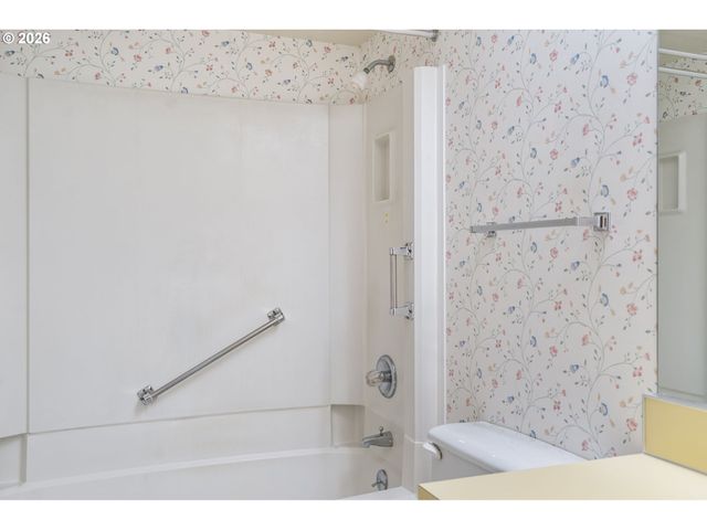 10840 Sw MEADOWBROOK Dr 57, Portland, OR 97224
