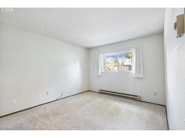10840 Sw MEADOWBROOK Dr 57, Portland, OR 97224