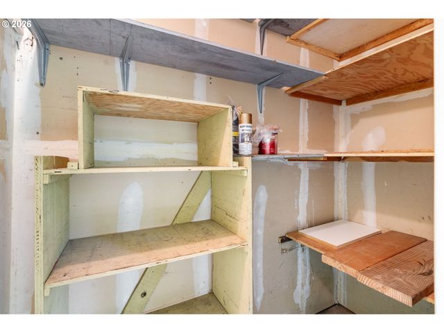 10840 Sw MEADOWBROOK Dr 57, Portland, OR 97224