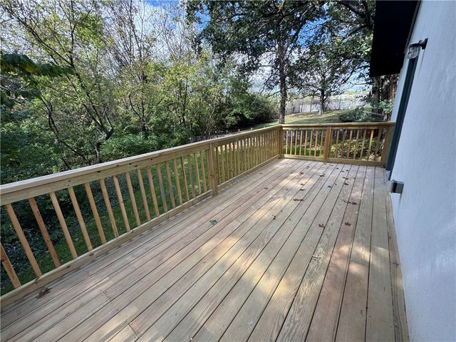 1111 South Ray Avenue A, Fayetteville, AR 72701