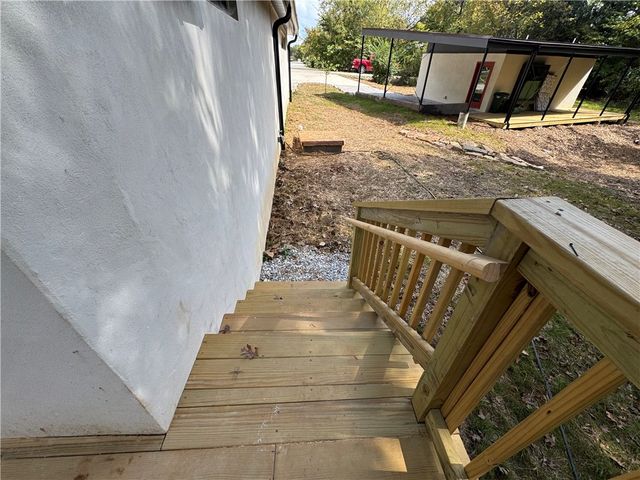 1111 South Ray Avenue A, Fayetteville, AR 72701