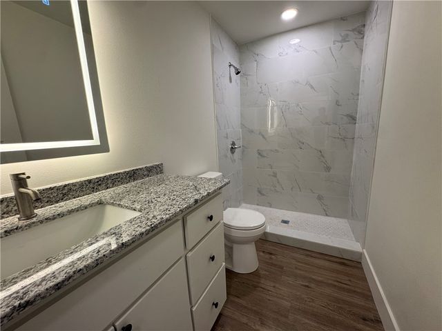 1111 South Ray Avenue A, Fayetteville, AR 72701