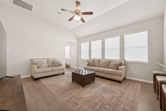 6027 Prince Place Drive, Rosenberg, TX 77471